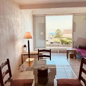 Appartement Triplex T4 83m2 Vue Avec Le Patio Et L'arrivee Autonome, Bandol